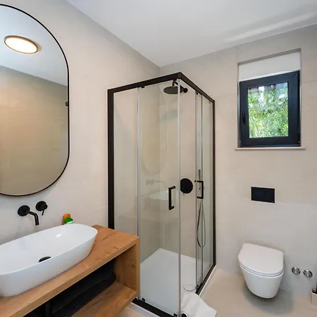 Silente Villa *