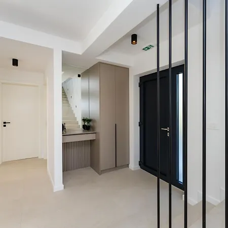 Silente Villa *